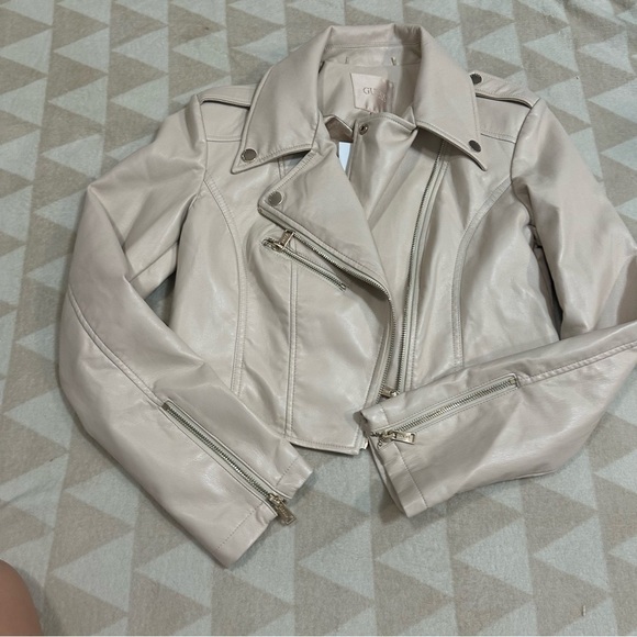 GUESS
Women's Anita Faux-Leather Zip-Cuff Jacket - Picture 4 of 6